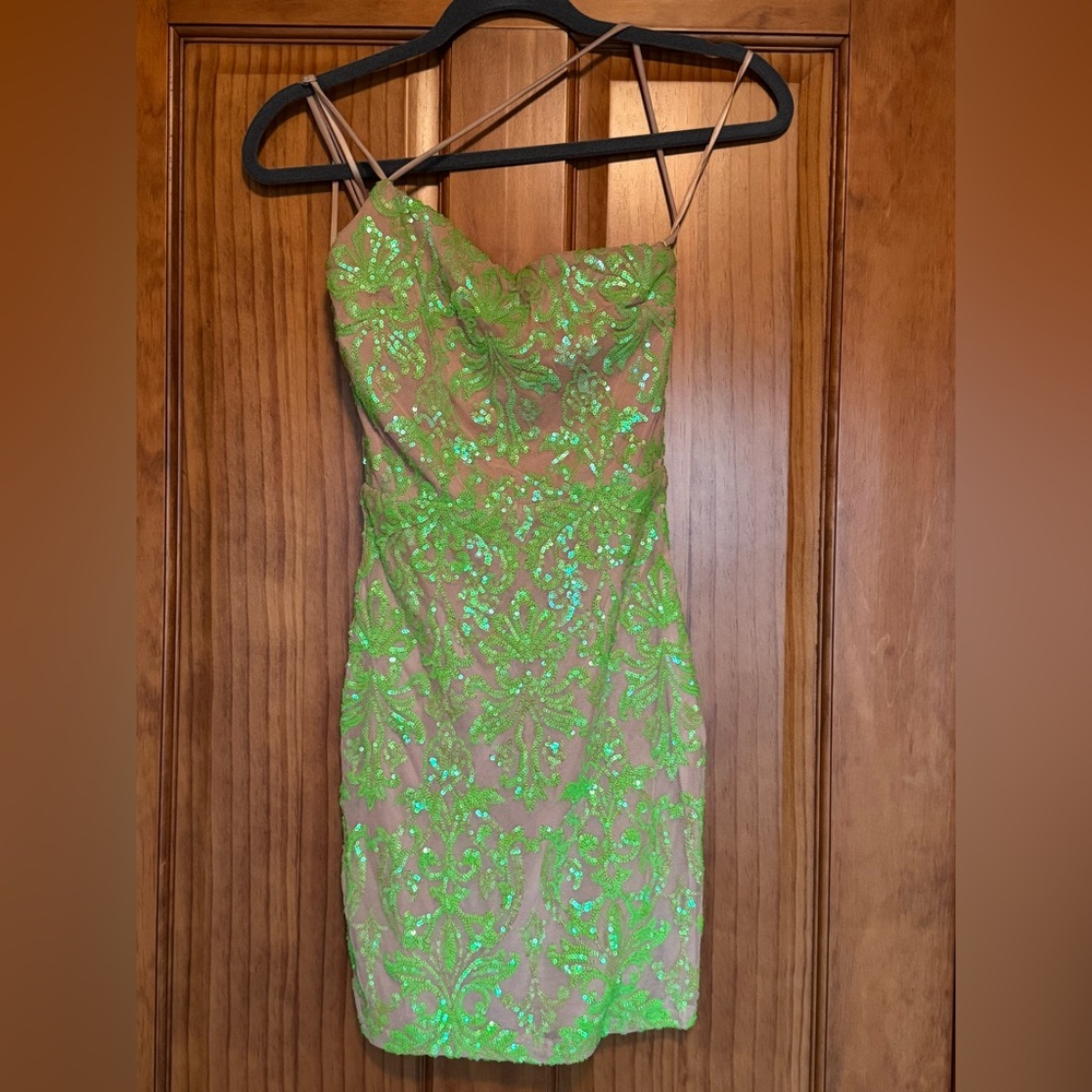Windsor Prom Dress Green Size XS Juniors